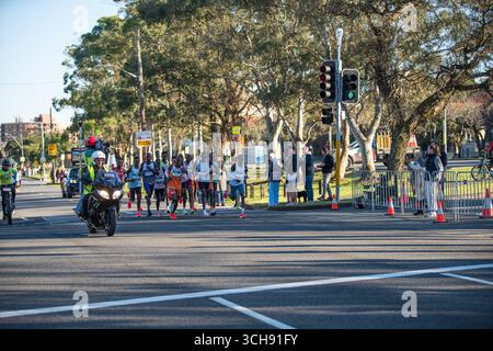 Der Sydney Marathon 2025 zog eine weltweite Gruppe von 35.000 Teilnehmern für seine erste Aufnahme als einer der Abbott World Marathon Majors an. Stockfoto