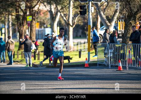 Der Sydney Marathon 2025 zog eine weltweite Gruppe von 35.000 Teilnehmern für seine erste Aufnahme als einer der Abbott World Marathon Majors an. Stockfoto