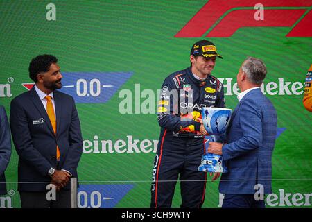 Niederlande, Niederlande. September 2025. Podium des Rennens: Oscar Piastri gewinnt den niederländischen GP vor Max Verstappen und Isack Hadjar, Zandvoort 28-31. August 2025. Formel-1-Weltmeisterschaft 2025. Quelle: Unabhängige Fotoagentur/Alamy Live News Stockfoto