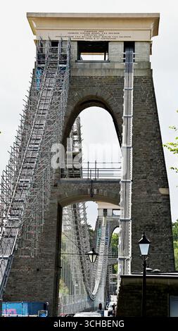 Bristol, Großbritannien. September 2025. Arbeiter, die wichtige Reparaturen an der weltberühmten Clifton Suspension mitbringen. Die Brücke ist am freitag, den 5. September für 3 Tage für den gesamten Verkehr geschlossen. Bildnachweis: Robert Timoney/Alamy Live News Stockfoto