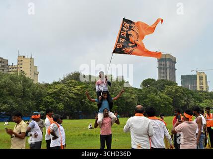 MUMBAI, INDIEN – 1. SEPTEMBER: Unterstützer und Mitglieder der Maratha-Gemeinschaft versammelten sich in Azad Maidan, um den Maratha-Quotenaktivisten Manoj Jarange Patil während seines Hungerstreiks zu unterstützen, um am 1. September 2025 in Mumbai, Indien, eine Maratha-Reservierung unter OBC-Quote zu fordern. (Foto: Raju Shinde/Hindustan Times/SIPA USA) Credit: SIPA USA/Alamy Live News Stockfoto