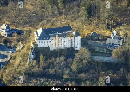 Luftaufnahme, Schloss Bilstein, Jugendherberge und historische Sehenswürdigkeit, Bilstein, Lennestadt, Sauerland, Nordrhein-Westfalen, Deutschland, Castle, DE, DJH Sie Stockfoto