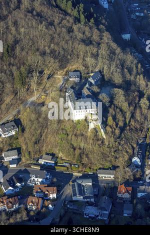 Luftaufnahme, Schloss Bilstein, Jugendherberge und historische Sehenswürdigkeit, Bilstein, Lennestadt, Sauerland, Nordrhein-Westfalen, Deutschland, Castle, DE, DJH Sie Stockfoto