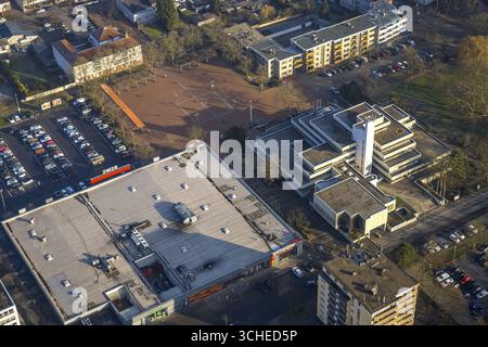 Blick aus der Vogelperspektive, Hoeveler Markt und Rathaus mit Terrassen, auf der linken Seite Rathaus-Center, Bockum-Hoevel, Hamm, Ruhr Stockfoto
