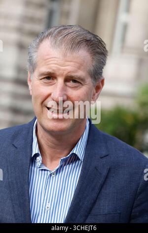 Hamburg, Deutschland. September 2025. Stephan Hensel, Ex-Ehemann und Vater von Block' Kindern, nimmt an der Gerichtsverhandlung wegen mutmaßlicher Kindesentführung am Amtsgericht Hamburg Teil. In einem Mantel-und-Dolch-Betrieb an Silvester 2023 wurden zwei Kinder des Gastronomie-Unternehmers C. Block von Dänemark nach Deutschland gebracht. Der Prozess wegen der mutmaßlichen Entführung findet vor dem Amtsgericht Hamburg statt, unter anderem gegen Block. Quelle: Georg Wendt/dpa/Alamy Live News Stockfoto