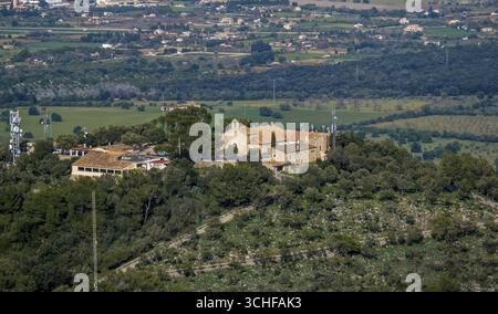 Blick Aus Der Vogelperspektive Berg Puig D Inca Kirche Ermita Santa blick-aus-der-vogelperspektive-berg-puig-d-inca-kirche-ermita-santa