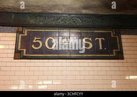 50th Street U-Bahn-Station, Innenraum, New York, USA, 2025, tagsüber Stockfoto