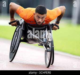 AMSTERDAM - Athlet Lito Anker während des offenen Trainings im Olympiastadion im Vorfeld der Para-Leichtathletik-Weltmeisterschaften in Neu-Delhi. ANP-SCHLEIFMASCHINE KONING Stockfoto