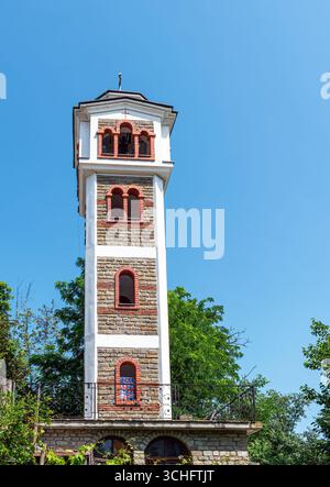 In der Nähe von Negotino befindet sich das Kloster „St. George“. Auf einer Steintafel steht 1860–1866, die Baujahre der Kirche. Stockfoto