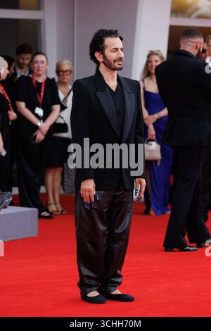 News - Sofia Coppola und Marc Jacobs, Details, besuchen Marc by Sofia Roter Teppich während des 82. Internationalen Filmfestivals von Venedig am 02. September 2025 in Venedig, Italien. Marc Jacobs besucht den roten Teppich Marc by Sofia während des 82. Internationalen Filmfestivals von Venedig am 2. September 2025 in Venedig. Foto: Cinzia Camela. Lido di Venezia Palazzo del Cinema Italien Copyright: XCinziaxCamelax/xLiveMediax LPN 2006186 Stockfoto