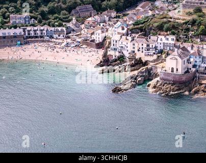 Drohnenbild von Cawsand & Kingsand Stränden in Cornwall Stockfoto