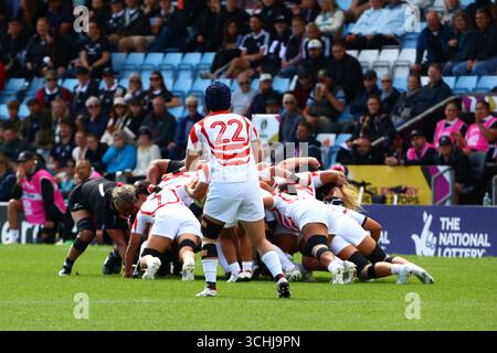 Exeter, Devon, Großbritannien. 31. August 2025. Damen Rugby World Cup Pool C: Neuseeland gegen Japan im Sandy Park, Exeter. Abbildung: Match Action Scrum. Hinweis: Nidpor/Alamy Live News Stockfoto