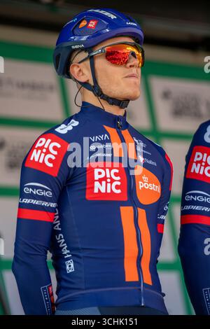 Suffolk, Großbritannien. September 2025. Oscar Onley bei der Präsentation in Stage 1 der 21st Tour of Britain 2nd September Woodbridge nach einem Vertrag bei Woodbridge Suffolk Credit: GUE Studios/Alamy Live News Stockfoto