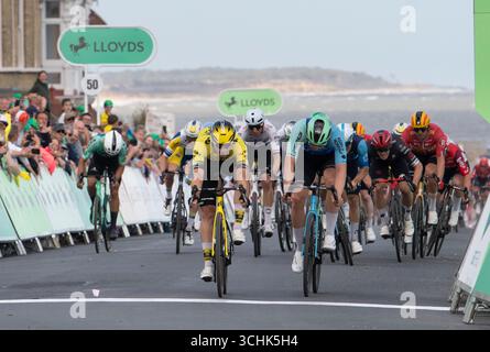 Suffolk, Großbritannien. September 2025. Olav Kooj gewann Etappe 1 bei Southwold Suffolk 21. Tour of Britain Stage 1: Woodbridge nach Southwold, Großbritannien. September 2025. Tord GUDMESTAD Credit: GUE Studios/Alamy Live News Stockfoto
