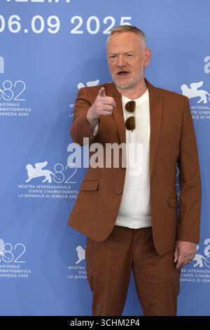 Venedig, Italien. September 2025. Jared Harris'A House of Dynamite' Fotoruf, 82. Internationales Filmfestival von Venedig, Venedig, Italien. September 2025. CAP/GOL Credit: GOL/Capital Pictures Credit: Capital Pictures/Alamy Live News Stockfoto