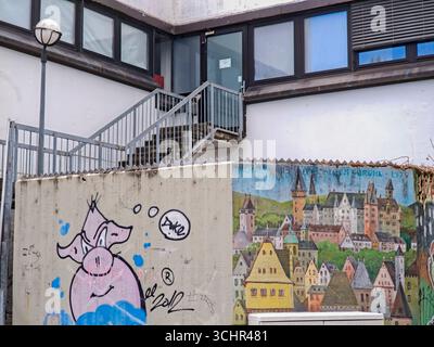 Wandmalerei an einer Wand vor einem Gebäude, Stadt Brühl, Nordrhein-Westfalen, Deutschland, Europa Stockfoto
