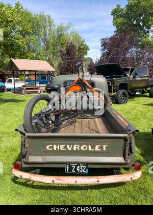 Ein 1950 Chevrolet 3100 Pick-up auf der C10 Red Rock Retreat Car Show in Moab, Utah. Stockfoto