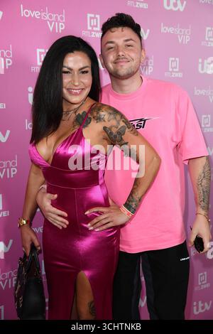 Jasmin Herren mit Freund Philipp Bender bei der LOVE ISLAND VIP Kino-Preview im CineNova in Köln am 03.09.2025 *** Jasmin Herren mit Freund Philipp Bender auf der LOVE ISLAND VIP Filmvorschau auf der CineNova in Köln am 03 09 2025 Stockfoto