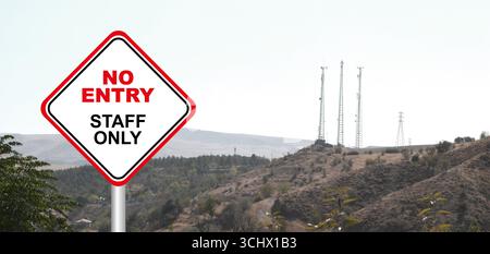 Kein Eintrittschild auf weißem Hintergrund Stockfoto