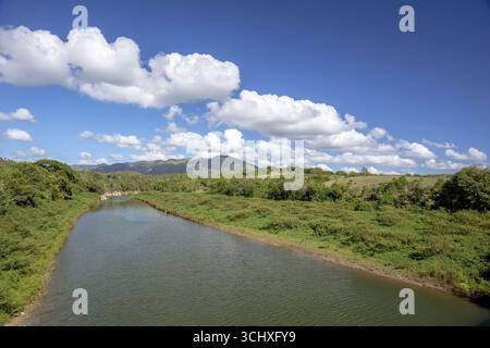 Valle de Los Ingenios mit Fluss, Vinales, Kuba, Pinar del Rio, Kuba Stockfoto