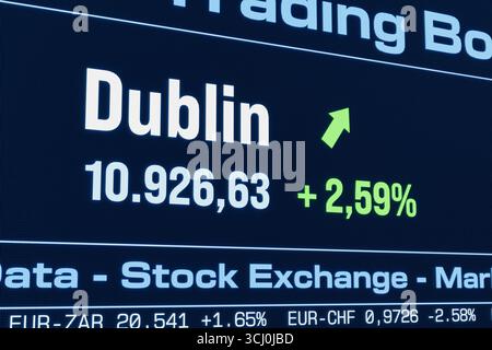 Dublin Aktienindex steigt an. Dublin Aktienindex steigt an. Steigende irische Aktienkurse, Bullenmarkt, Wachstum, Investitionen, Unternehmen, Gewinn, Börsendaten. 3D-Illustration Stock market169s Market Data dublin up Stockfoto