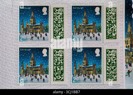 Buch mit vier Weihnachtsmarken der 2. Klasse - Stempel mit Barcode, Stempelbarcode UK unbenutzt festlich - Briefmarke der 2. Klasse Stockfoto