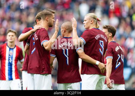 Oslo, Norwegen. September 2025. Players of Norway feiert, nachdem sie während des Internationalen Freundschaftsfußballspiels zwischen Norwegen und Finnland im Ullevaal Stadium in Oslo, Norwegen, einen Treffer erzielt haben. Quelle: SPP Sport Pressefoto. /Alamy Live News Stockfoto