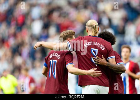 Oslo, Norwegen. September 2025. Players of Norway feiert, nachdem sie während des Internationalen Freundschaftsfußballspiels zwischen Norwegen und Finnland im Ullevaal Stadium in Oslo, Norwegen, einen Treffer erzielt haben. Quelle: SPP Sport Pressefoto. /Alamy Live News Stockfoto