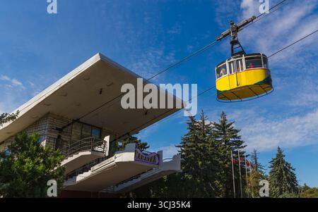 Seilbahn zum Berg Maschuk in Pyatigorsk, Region Stavropol, Russland Stockfoto