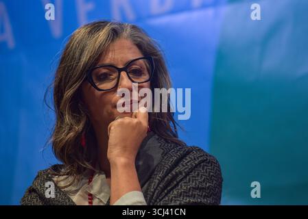 Rom, Italien. September 2025. Francesca Albanese, UN-Sonderberichterstatterin für die besetzten palästinensischen Gebiete, nimmt an einem Treffen während des AVS-Nationalfestivals „Terra“ in Monk Teil. Quelle: SOPA Images Limited/Alamy Live News Stockfoto