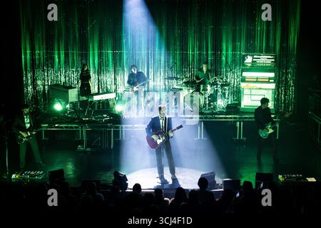 Oslo, Norwegen. September 2025. Die US-amerikanische Band Lord Huron spielt ein Live-Konzert in der Sentrum Scene in Oslo. Hier wird der Sänger und Musiker Ben Schneider live auf der Bühne gesehen. Quelle: Gonzales Photo/Alamy Live News Stockfoto