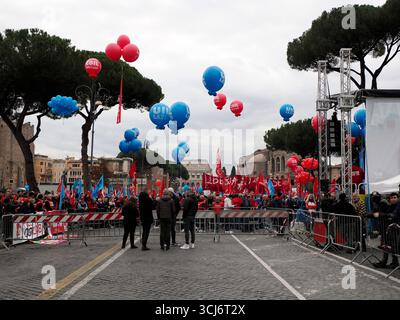 ROM, ITALIEN - 24. NOVEMBER 2024 - Protestdemonstration des Syndikats gegen den Arbeitstod Stockfoto