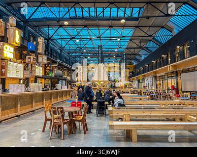 Saint-Ouen-sur-seine, Frankreich, öffentlicher Markt, Restaurants, 'Communale St-Ouen' Hall Stockfoto