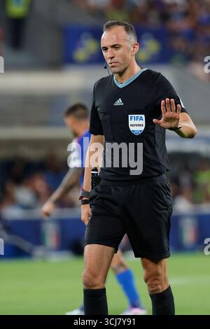5. September 2025; Gewiss-Stadion, Bergamo, Italien, Qualifikation zur FIFA-Weltmeisterschaft, Gruppe I, Italien gegen Estland; Schiedsrichter Joao Pinheiro Stockfoto