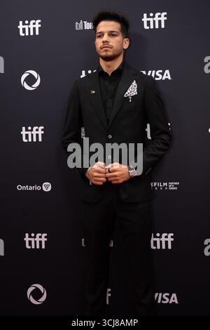 Toronto, Kanada. September 2025. Der Gast besucht den roten Teppich für die Premiere „Palestine 36“ während des Toronto International Film Festivals 2025 in der Roy Thomson Hall. Am 5. September 2025 in Toronto, Kanada. (Foto: Leonardo Ramirez/ Credit: Eyepix Group/Alamy Live News Stockfoto