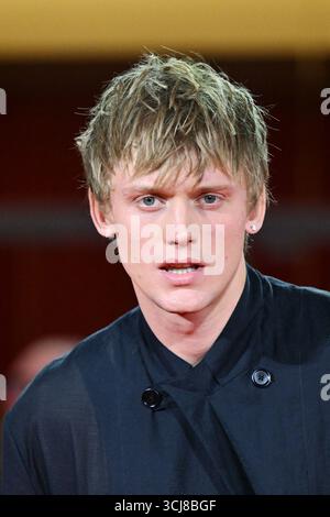 Venedig, Italien. September 2025. Enzo Brumm nahm an der Silent Friend Premiere im Rahmen des 82. Internationalen Filmfestivals von Venedig am 5. September 2025 im Lido in Venedig teil. Foto: Aurore Marechal/ABACAPRESS.COM Credit: Abaca Press/Alamy Live News Stockfoto