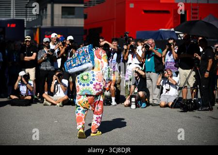 Piombino, Piombino, Italien. September 2025. Atmosphäre, in Paddock, während der FIA Formel 1 Weltmeisterschaft Formel 1 Pirelli Gran Premio d'Italia 2025, 05. September, in Monza, Italien (Foto: © Luca Barsali/ZUMA Press Wire) NUR REDAKTIONELLE VERWENDUNG! Nicht für kommerzielle ZWECKE! Stockfoto