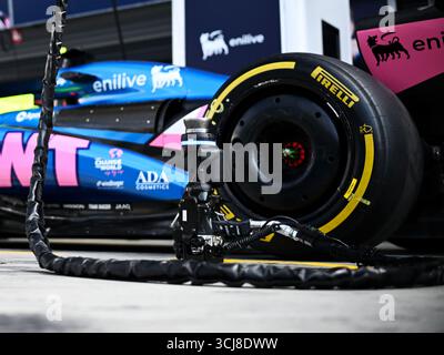 Piombino, Piombino, Italien. September 2025. Pirelli Global Tyre Partner della F1, Pit Lane, während der FIA Formel-1-Weltmeisterschaft Pirelli Gran Premio d'Italia 2025, 05. September, in Monza, Italien (Foto: © Luca Barsali/ZUMA Press Wire) NUR REDAKTIONELLE VERWENDUNG! Nicht für kommerzielle ZWECKE! Stockfoto