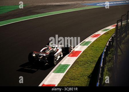 Piombino, Piombino, Italien. September 2025. 87 Oliver Bearman vom Team Moneygram Haas F1 Team, Haas Ferrari VF-25 (Credit Image: © Luca Barsali/ZUMA Press Wire) NUR ZUR REDAKTIONELLEN VERWENDUNG! Nicht für kommerzielle ZWECKE! Stockfoto