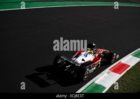Piombino, Piombino, Italien. September 2025. 44 Lewis Hamilton vom Team Scuderia Ferrari HP, Ferrari SF-25, sie werden während der FIA Formel-1-Weltmeisterschaft Pirelli Gran Premio d'Italia 2025, 5. September, in Monza, Italien (Credit Image: © Luca Barsali/ZUMA Press Wire) NUR REDAKTIONELLE VERWENDUNG! Nicht für kommerzielle ZWECKE! Stockfoto