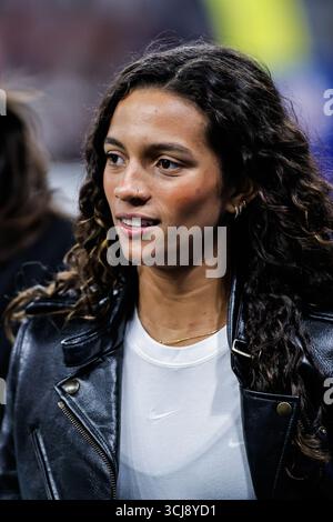 Sao Paulo, Brasilien. September 2025. Rayssa Leal vor dem NFL-Spiel 2025 zwischen Kansas City Chiefs und Los Angeles Chargers am 4. September 2025 in der Neo Qumica Arena in Sao Paulo, Brasilien. (Foto von Karen Fontes/Sports Press Photo) Credit: SPP Sport Press Photo. /Alamy Live News Stockfoto