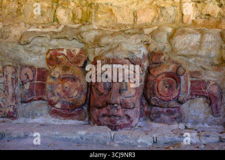 Campeche, Mexiko - 28. März 2025: Ausgrabungsstätte Edzna in Campeche, Mexiko. Stockfoto