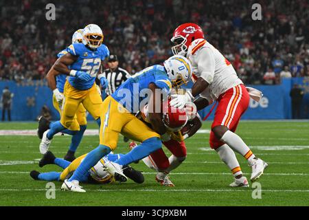 Sao Paulo, Brasilien. September 2025. SAO PAULO, BRASILIEN – 5. SEPTEMBER: Kansas City Chiefs Running Back Isiah Pacheco #10 spielt den Ball während des NFL-Spiels zwischen Los Angeles Chargers und Kansas City Chiefs in der Corinthians Arena am 5. September 2025 in Sao Paulo, Brasilien. (Foto: Leandro Bernardes/PxImages) Credit: PX Images/Alamy Live News Stockfoto