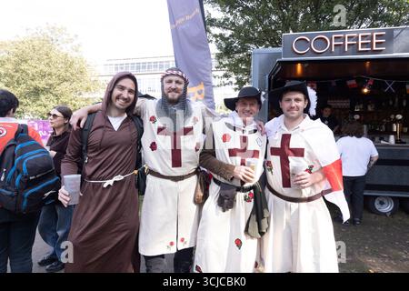 Victoria Gardens, Stadt Brighton & Hove, Großbritannien. Dies ist der Fanzone für die Frauen Rugby World Cup, England gegen Australien in Brighton. September 2025. David Smith/Alamy Stockfoto