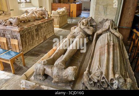 Bilder von Sir Richard Herbert und seiner Frau in St. Mary's Priory, Abergavenny, Monmouthshire Stockfoto
