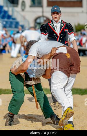 Schweizer Wrestler kämpfen bei der NOS 2012 in Silvaplana, Schweiz Stockfoto