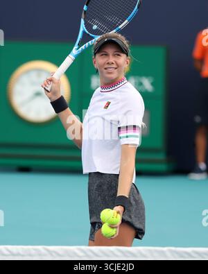 MIAMI GARDENS, FLORIDA - 20. MÄRZ: Amanda Anisimova beim Miami Open Day 3 präsentiert von Itau im Hard Rock Stadium am 20. März 2019 in Miami Gardens, Florida. Menschen: Amanda Anisimova Credit: Storms Media Group/Alamy Live News Stockfoto