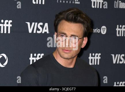 Toronto, ca. 6. September 2025. Chris Evans beim 50. Toronto International Film Festival Präsentation von Opfergabe am 6. September 2025 im Princess of Wales Theatre in Toronto, Kanada. Quelle: Mpi099/Media Punch/Alamy Live News Stockfoto