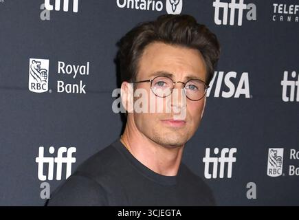 Toronto, ca. 6. September 2025. Chris Evans beim 50. Toronto International Film Festival Präsentation von Opfergabe am 6. September 2025 im Princess of Wales Theatre in Toronto, Kanada. Quelle: Mpi099/Media Punch/Alamy Live News Stockfoto