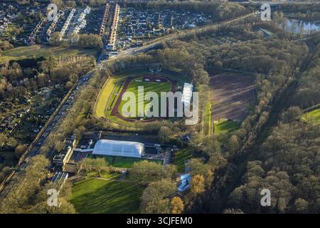 Luftaufnahme, Gladbeck Stadion - Vestische Kampfbahn, Fußball- und Leichtathletikstadion, Air Dome, Butendorf, Gladbeck, Ruhrgebiet, Nordrhein-Wes Stockfoto